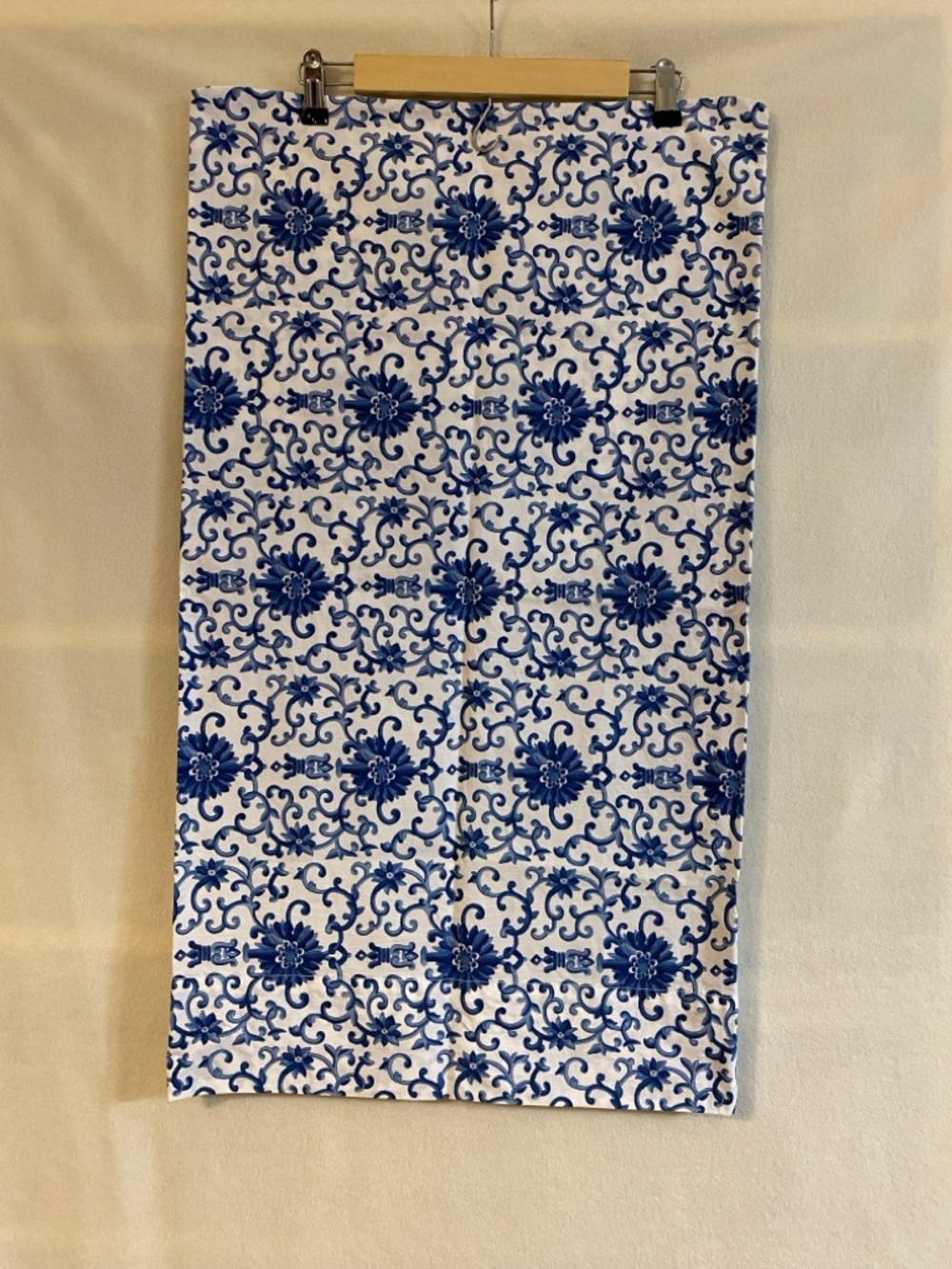 Set of 2 Lauren Ralph Lauren blue white porcelain rosette standard pillow cases - Picture 8 of 9